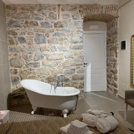 Otel & Wellness By Des 