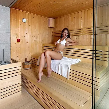 & Wellness By Des 