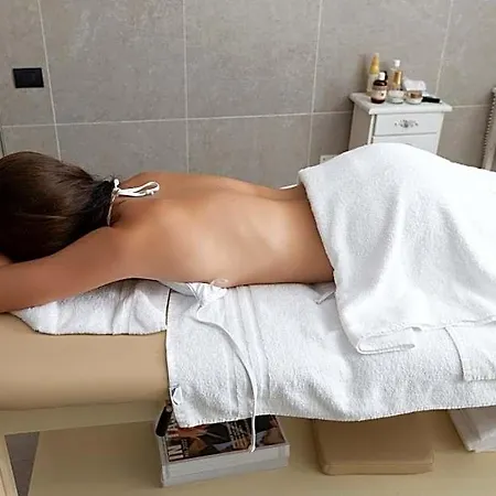 & Wellness By Des 