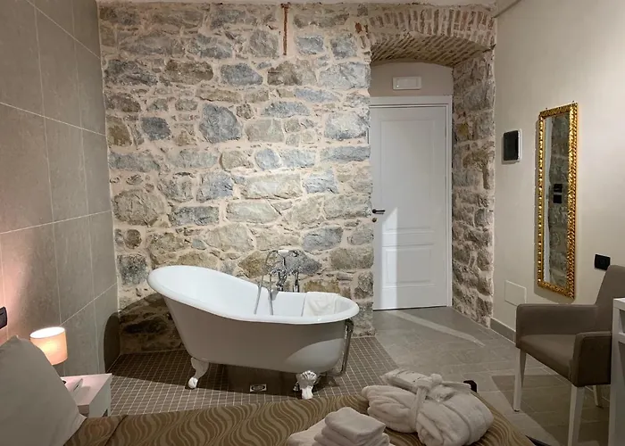 Hotel & Wellness By Des 