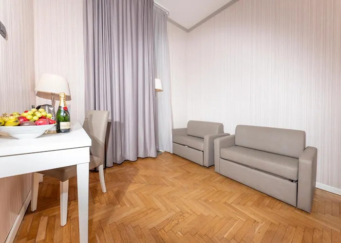 Hotel & Wellness By Des 